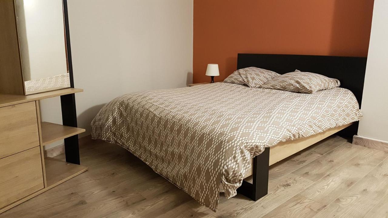 Grand Studio Et Jolies Chambres A Louer Passins Ngoại thất bức ảnh