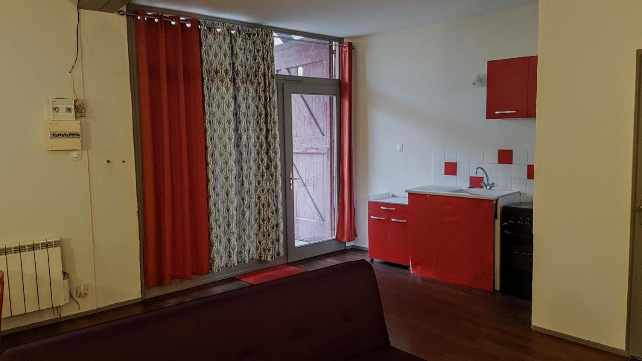 Grand Studio Et Jolies Chambres A Louer Passins Ngoại thất bức ảnh