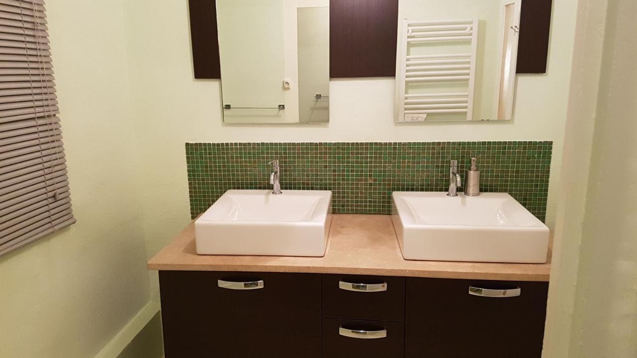 Grand Studio Et Jolies Chambres A Louer Passins Ngoại thất bức ảnh