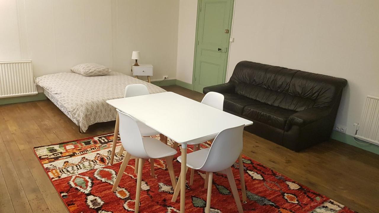 Grand Studio Et Jolies Chambres A Louer Passins Ngoại thất bức ảnh